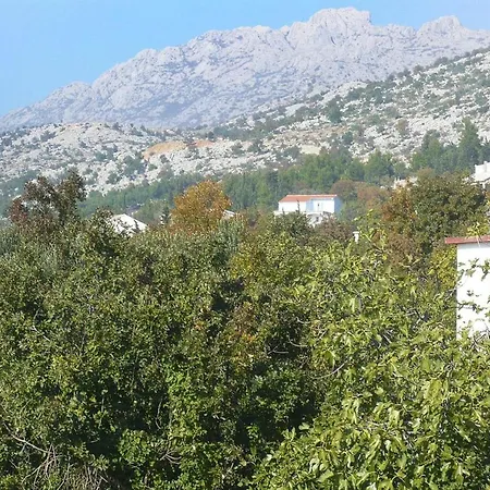 Apartment Zrinka In With Terrace And Seaview Starigrad Paklenica