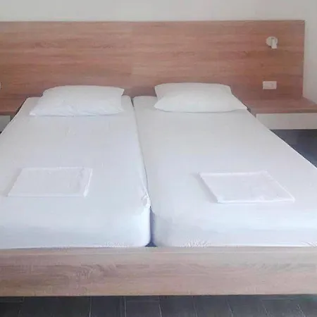 Apartment In With Sea Views