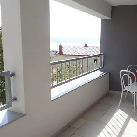 In With Sea Views * Starigrad Paklenica