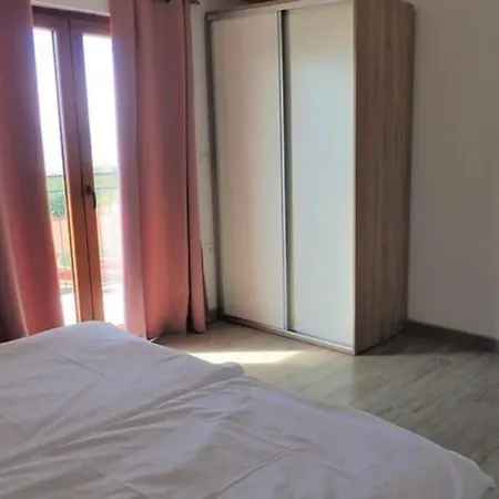 Appartamento In With Sea Views Starigrad Paklenica
