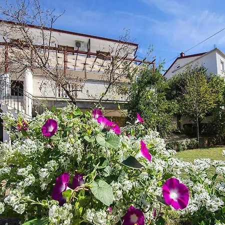 Appartamento In With Sea Views *