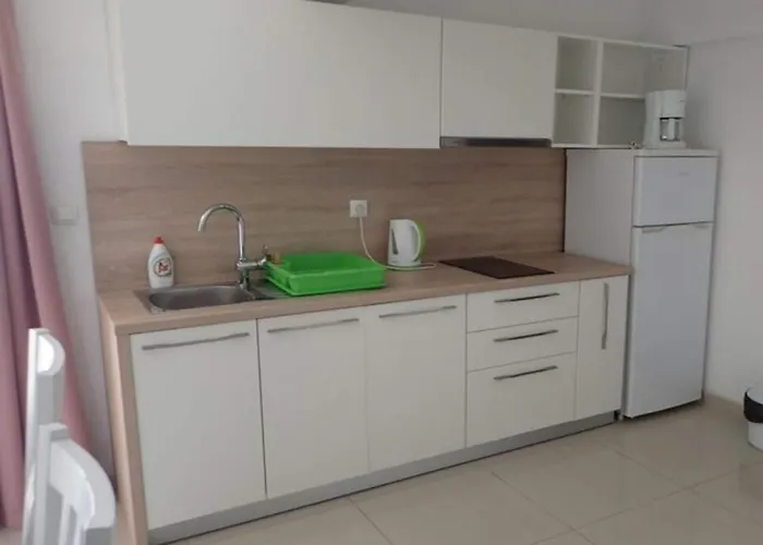 Daire In With Sea Views